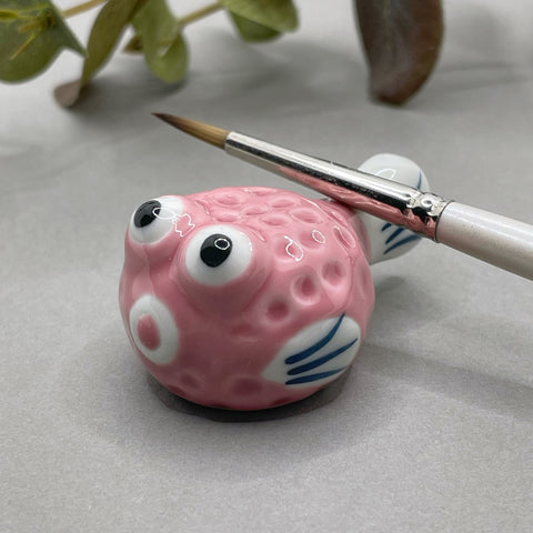 Fish brush rest