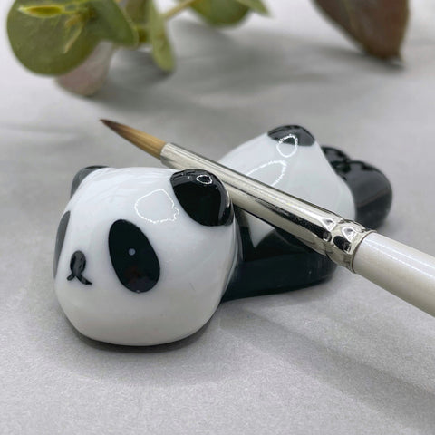 Panda brush rest