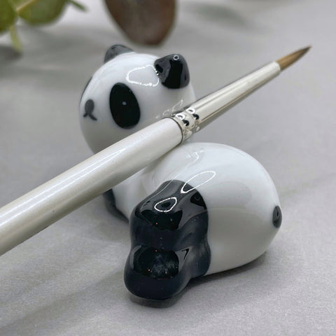 Panda brush rest