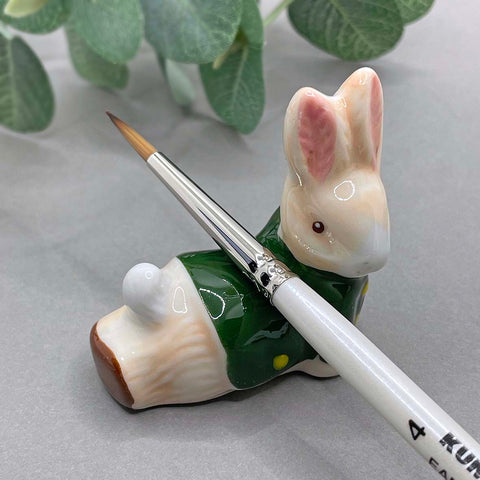 Bunny brush rest